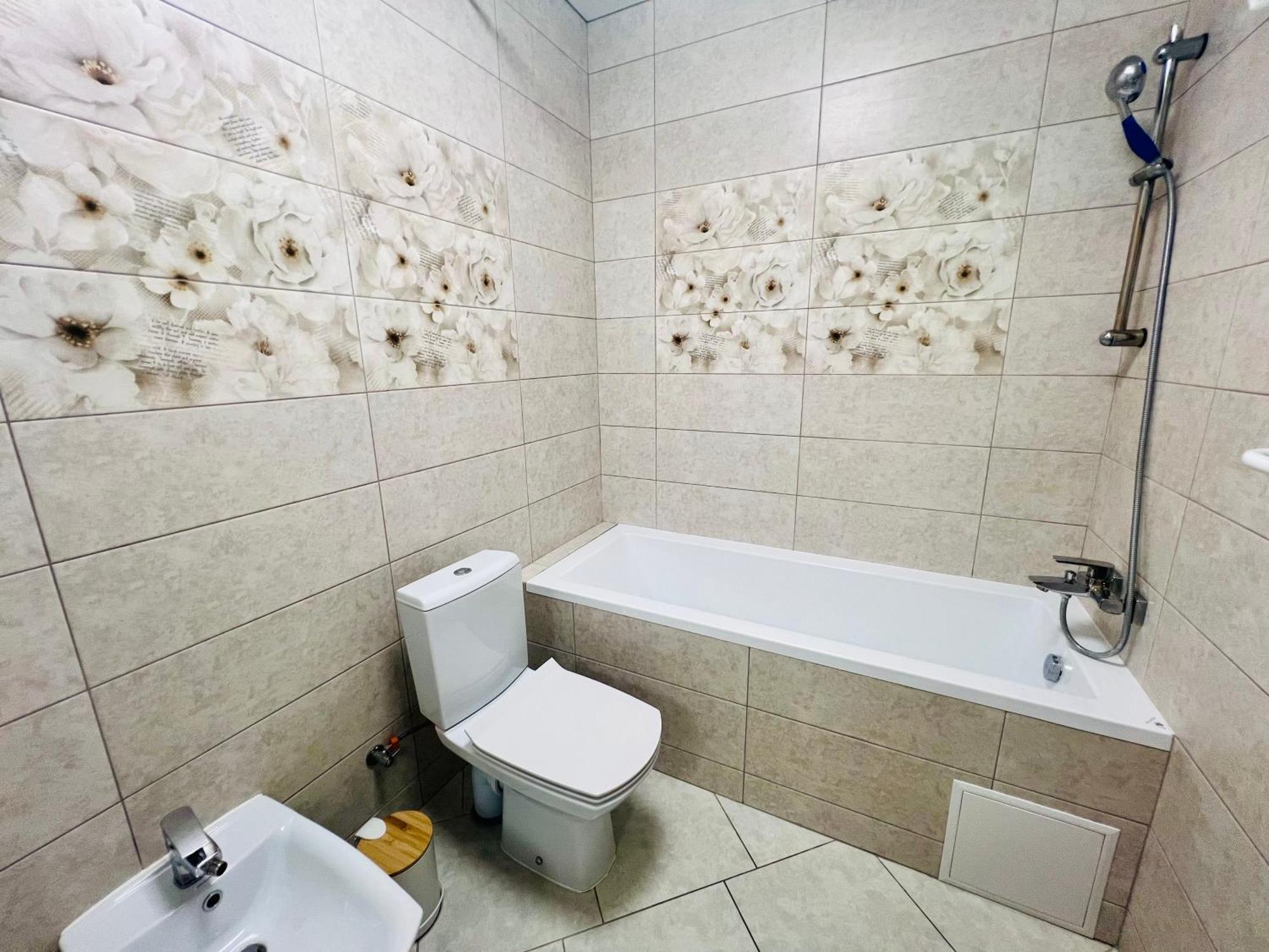 Шевченка,60 - Семицвіт Appartement Lviv Buitenkant foto