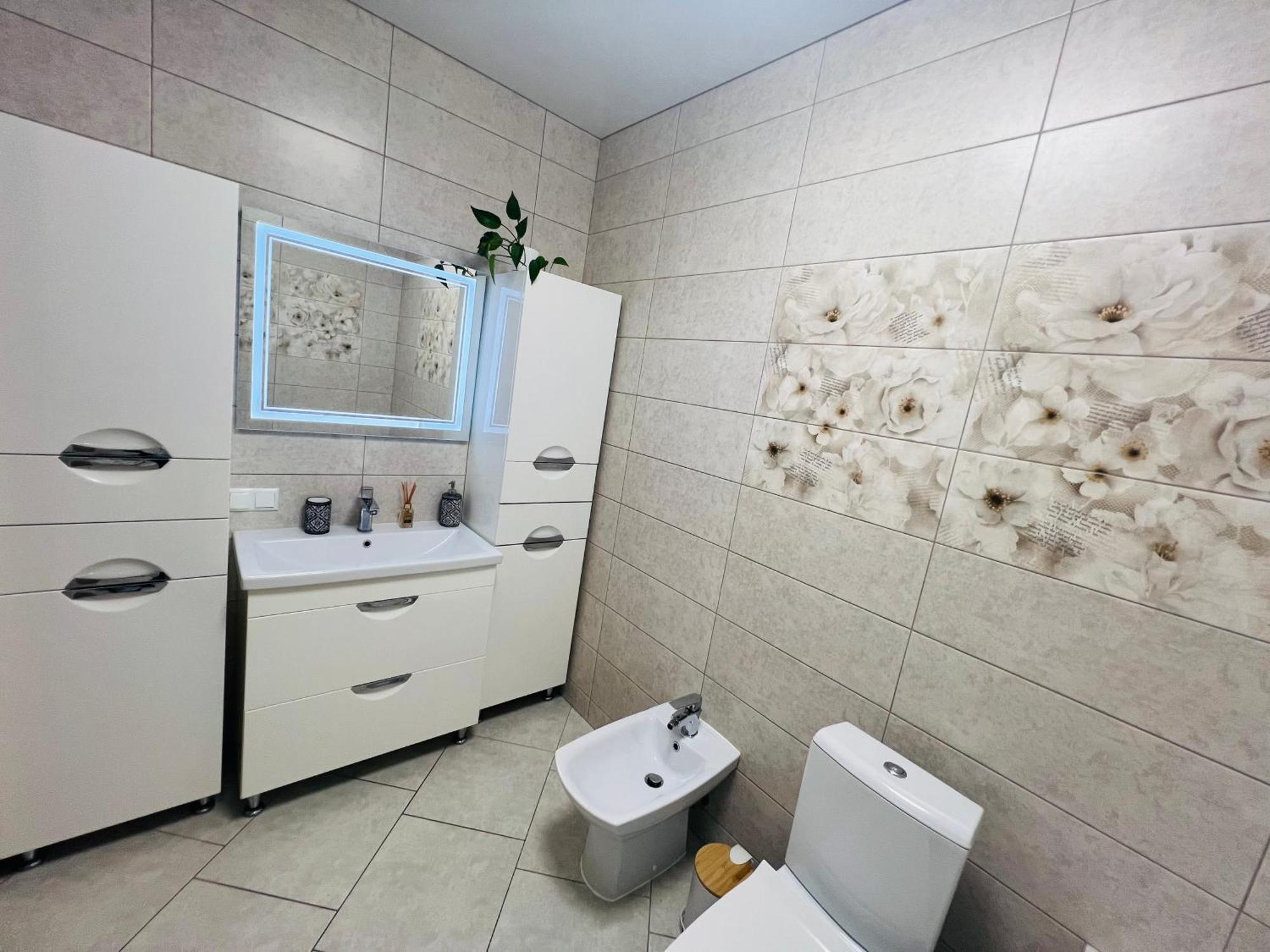 Шевченка,60 - Семицвіт Appartement Lviv Buitenkant foto